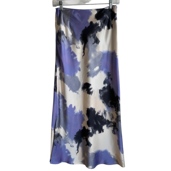 Things Between Mid Rise Satin Multicolor Midi Skirt Size Small NWOT - Picture 2 of 6